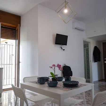 Classy House In Apartment